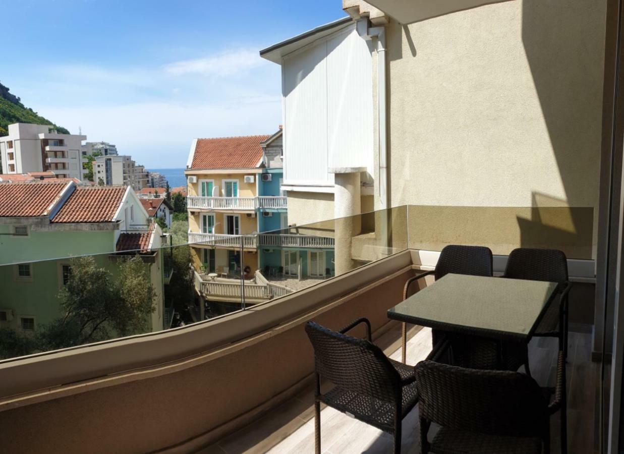 Aura Time Apartments ラファイロヴィチ エクステリア 写真